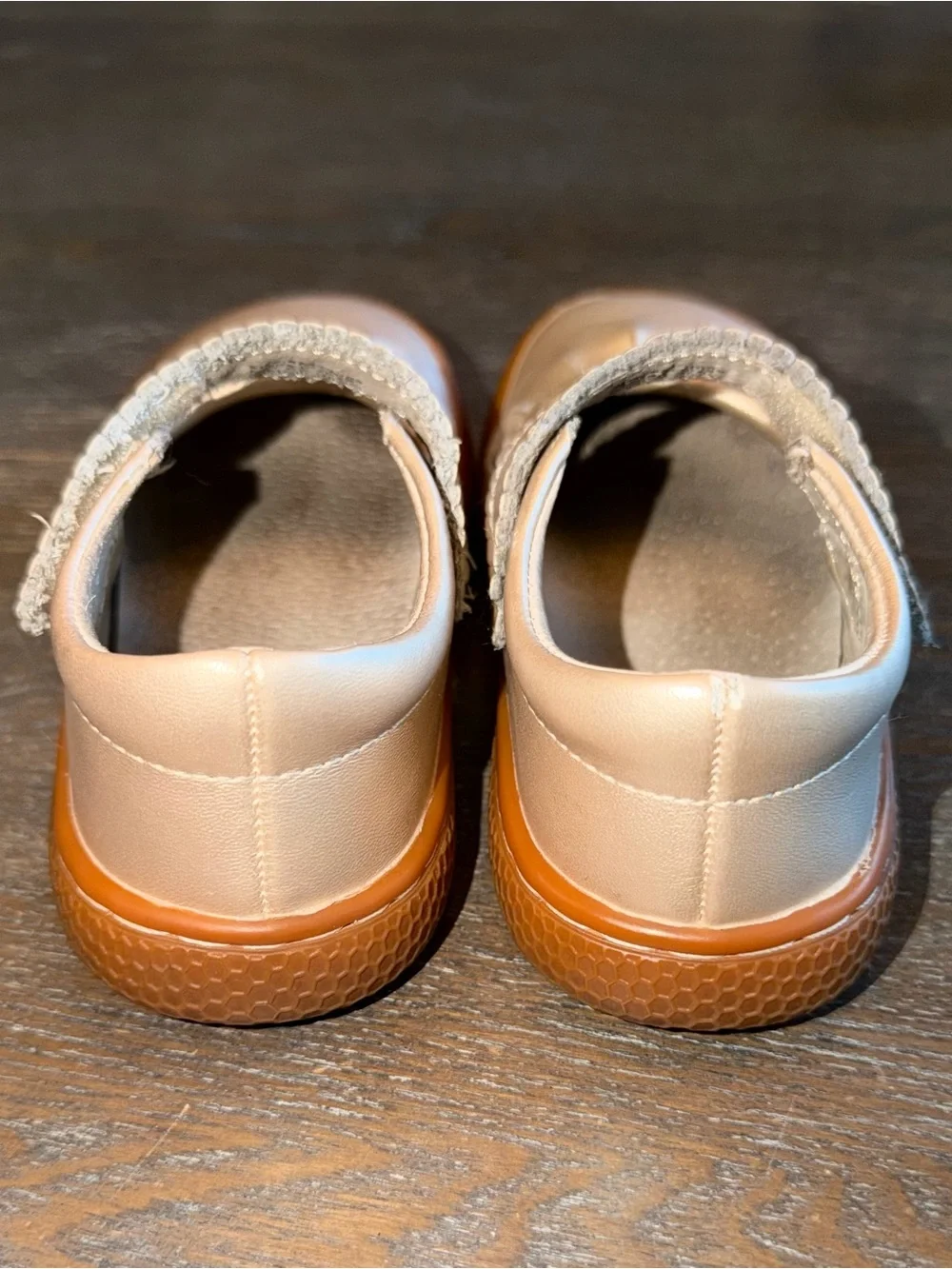 Livie and Luca Champagne Ruche Classic Mary Janes size 8